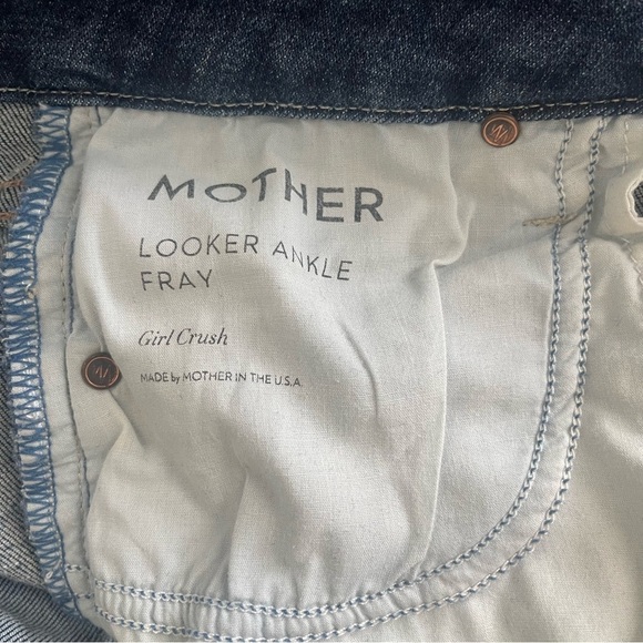 Mother Looker Ankle Fray in Girl Crush - Picture 8 of 11